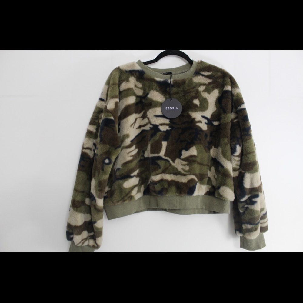 Soft Camouflage Cropped Sweatshirt
